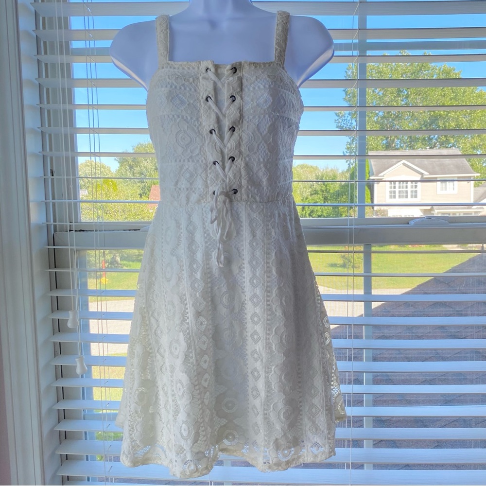 lace dress